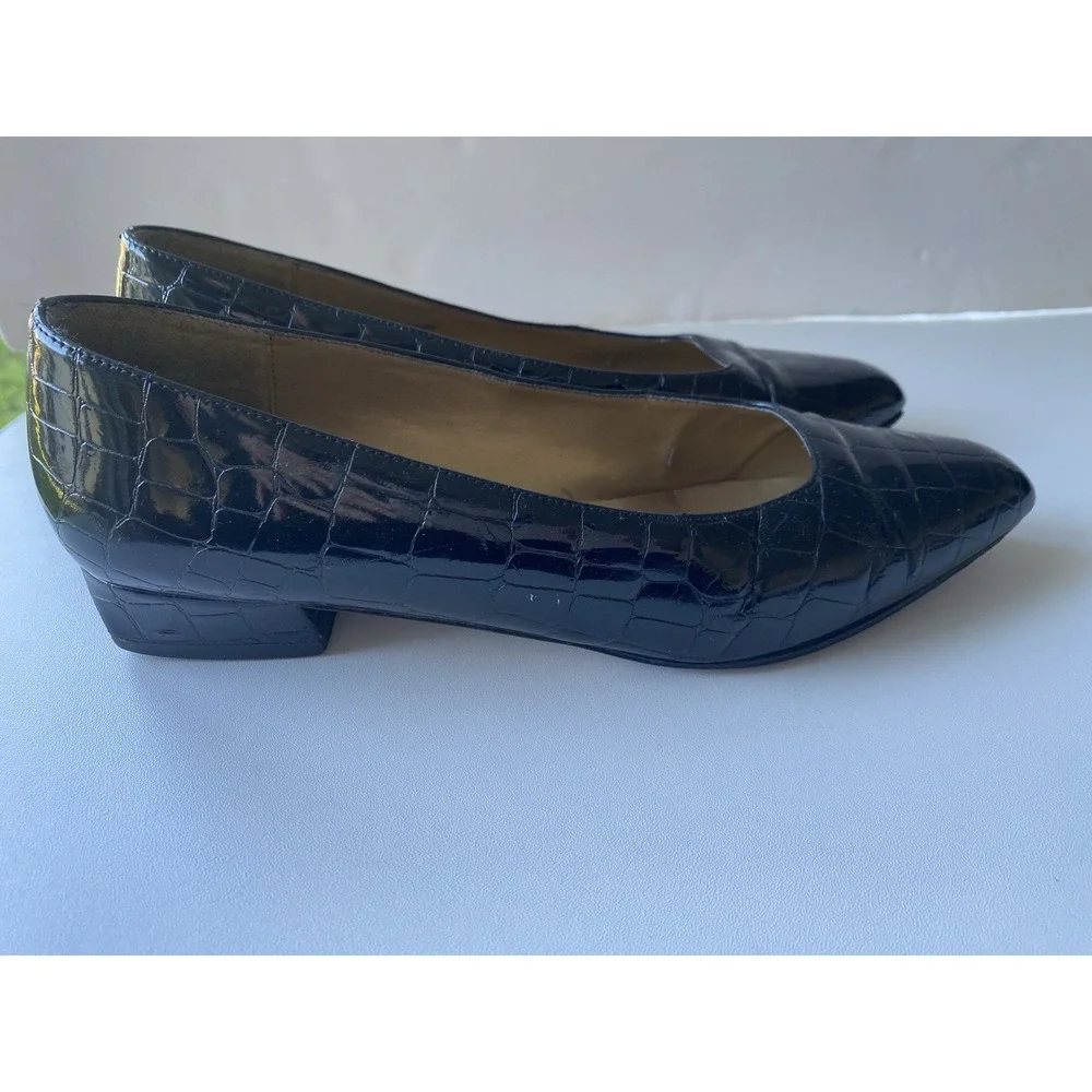 Nina‎ Black Crocodile Embossed Faux Patent Leather Loafer Size 8M Slight Heel